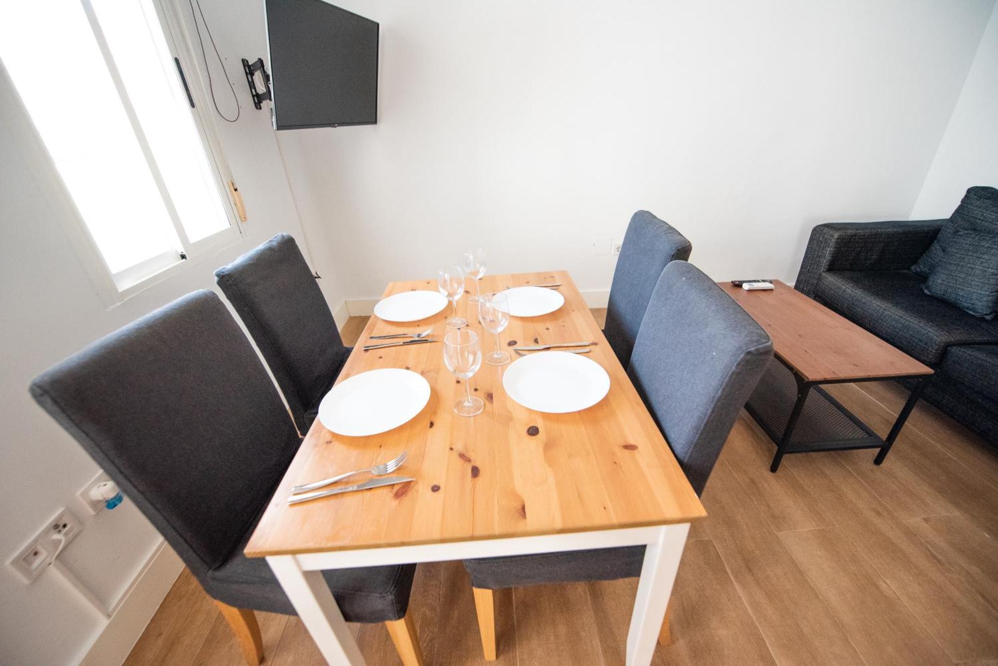 Apartamento Centrico La Merced 2 - Free Parking & Free Gym Apartment Malaga Luaran gambar